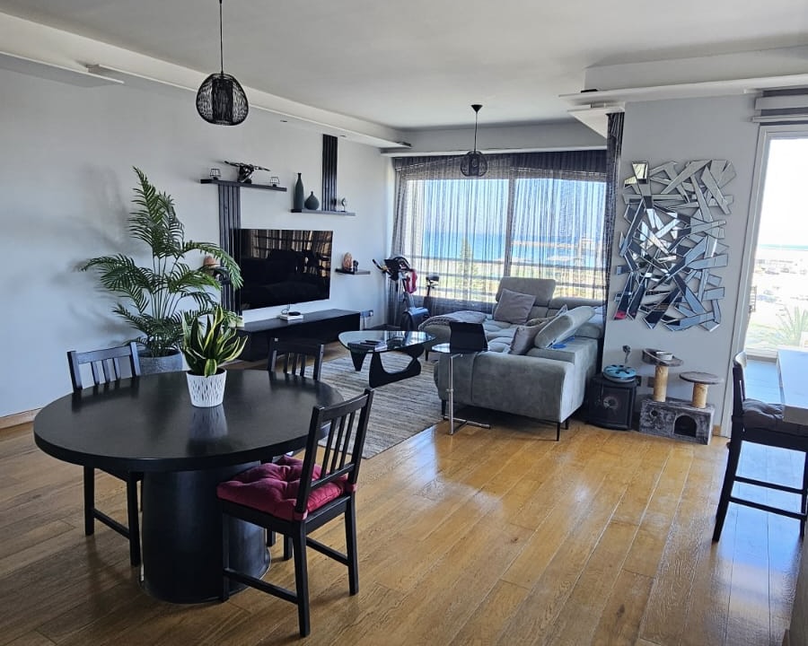 TWO BEDROOM SEA VIEW APARTMENT