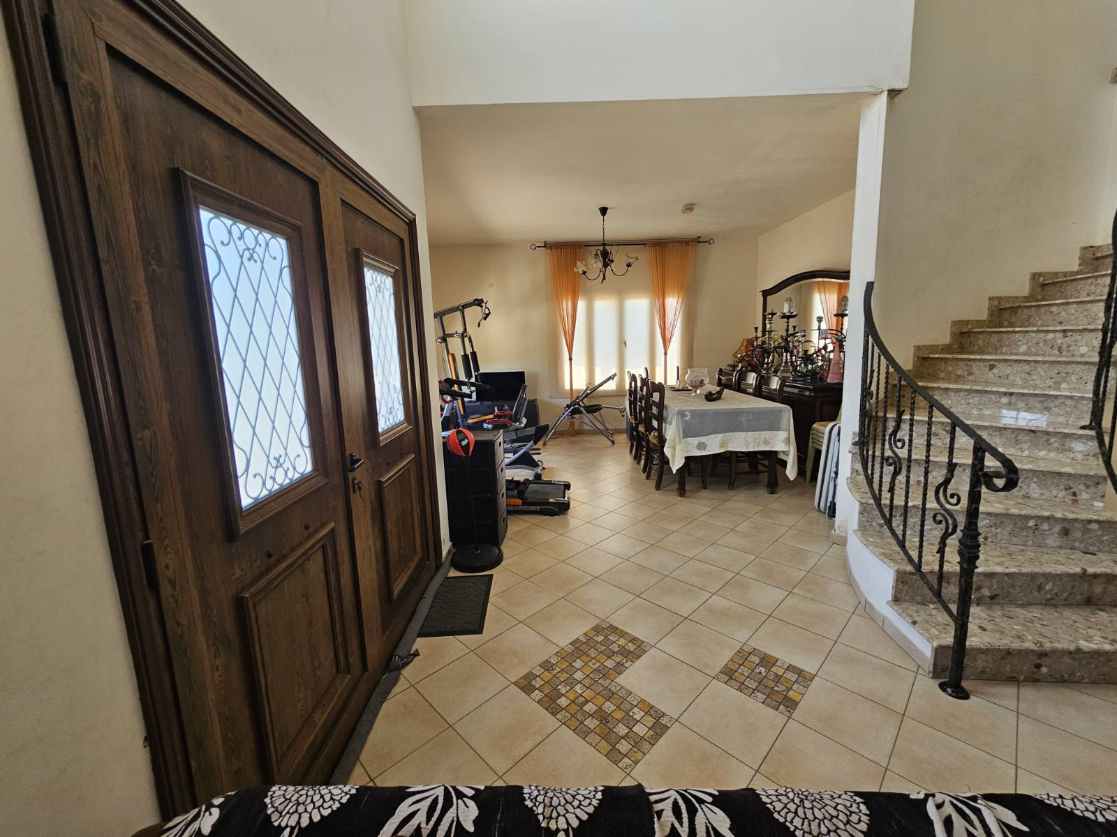 Resale -Spacious 4-Bedroom Detached House in Pervolia – €460,000