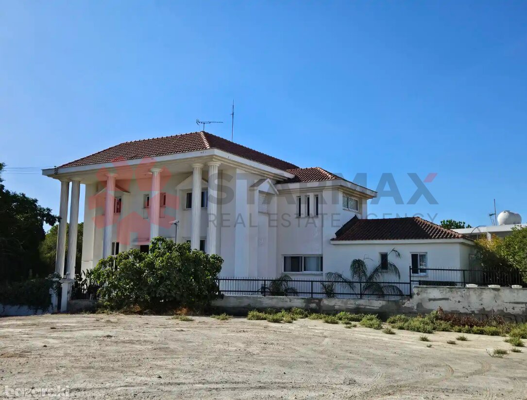 Mansion For Sale In Faneromeni Larnaca - Published