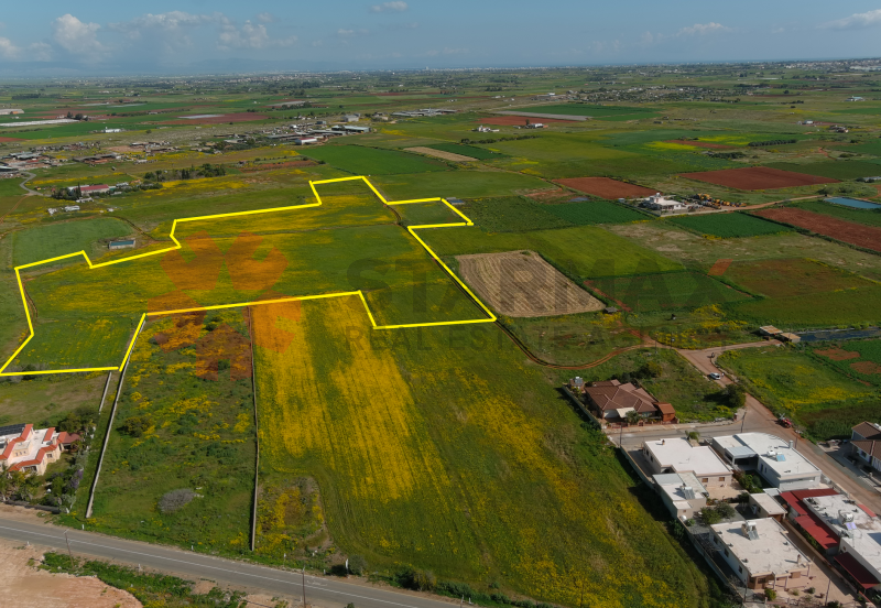 RESIDENTIAL FILD IN LIOPETRI, AMMOCHOSTOS - Published