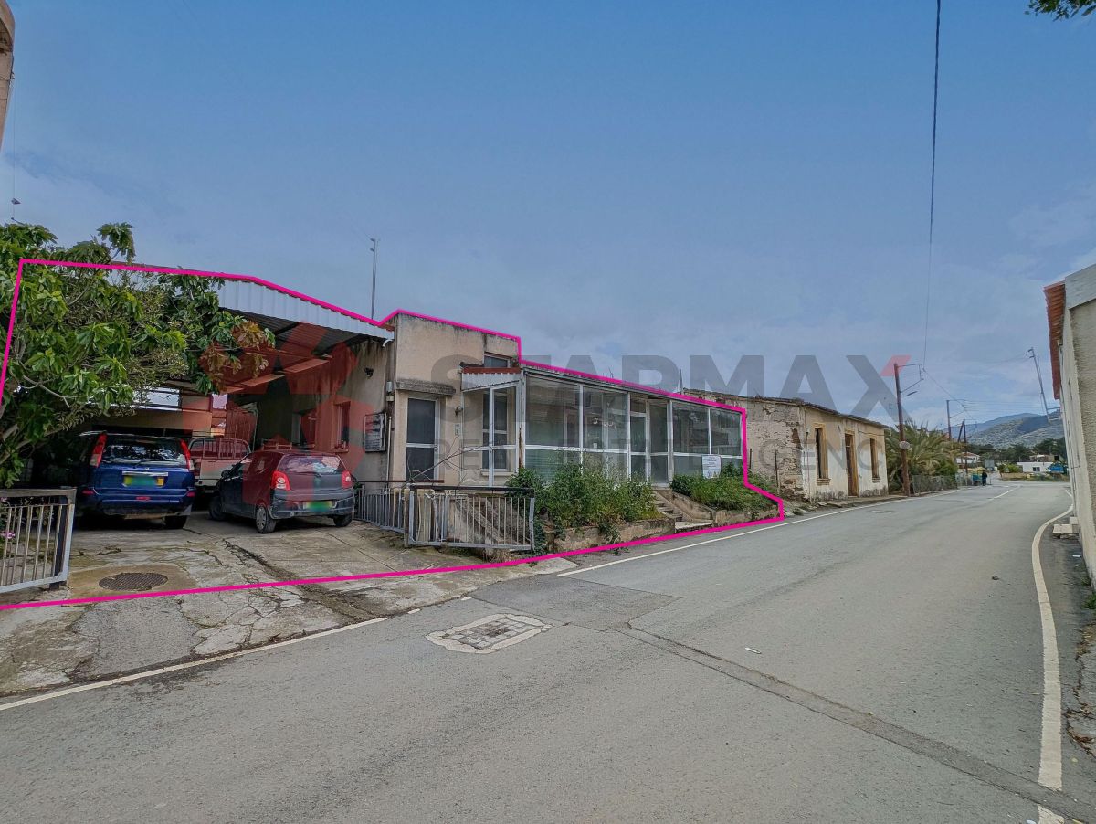 Detached Building with Development Potential in Lythrodontas, Nicosia - Published