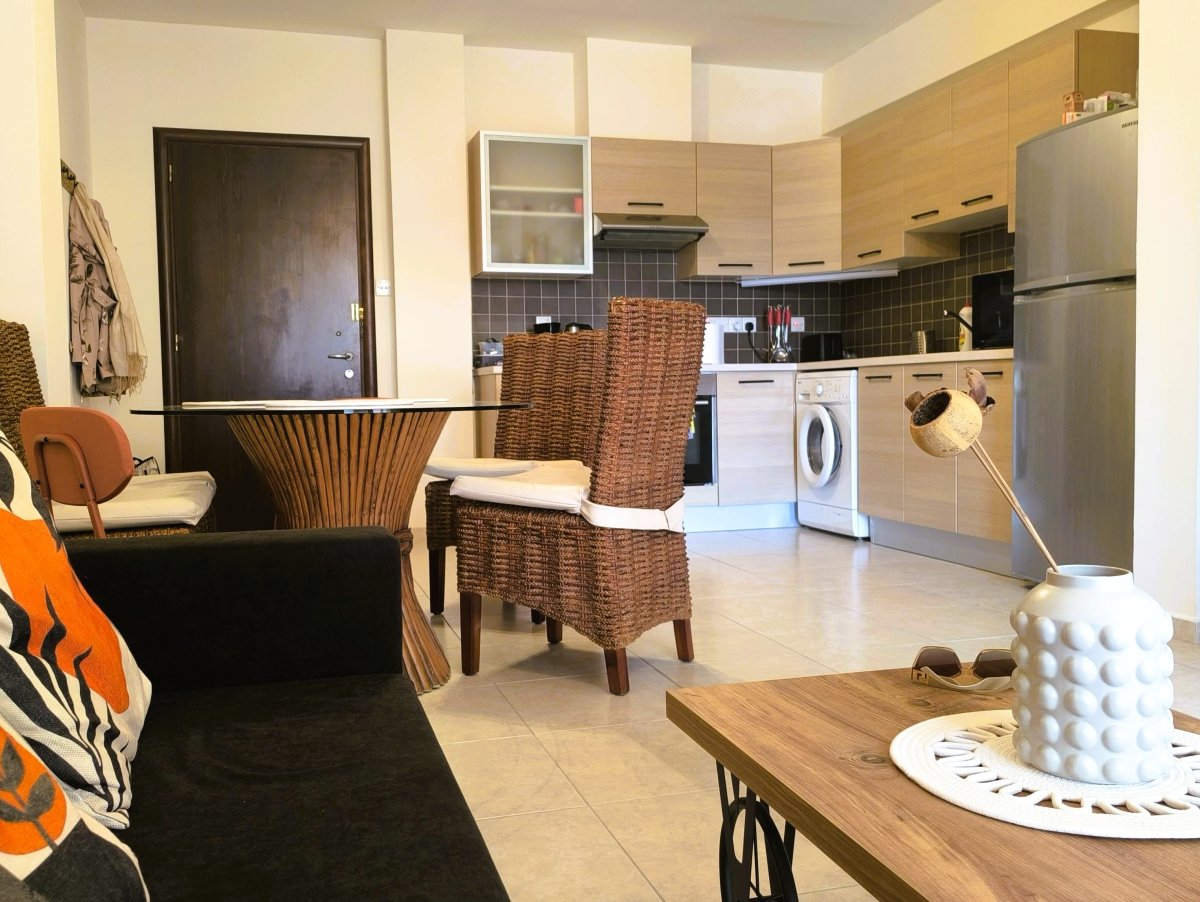 2 Bedroom flat with common swimming pool - Published