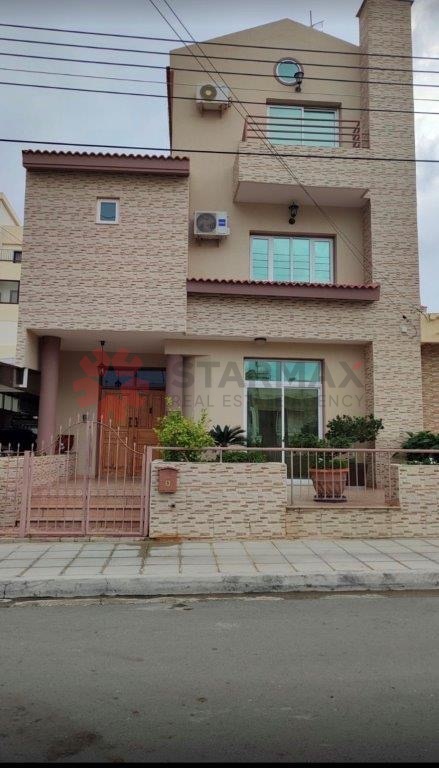 Five Bedroom House in Larnaca - Published