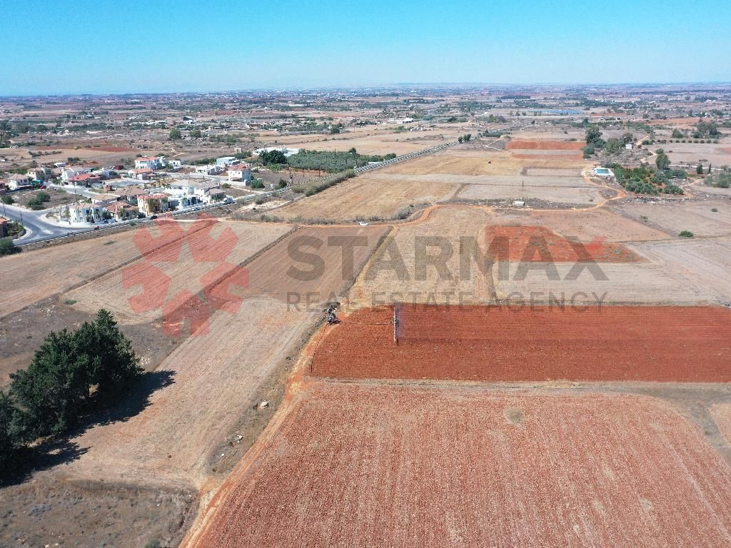 RESIDENTIAL FIELD IN FRENAROS, FAMAGUSTA - Published