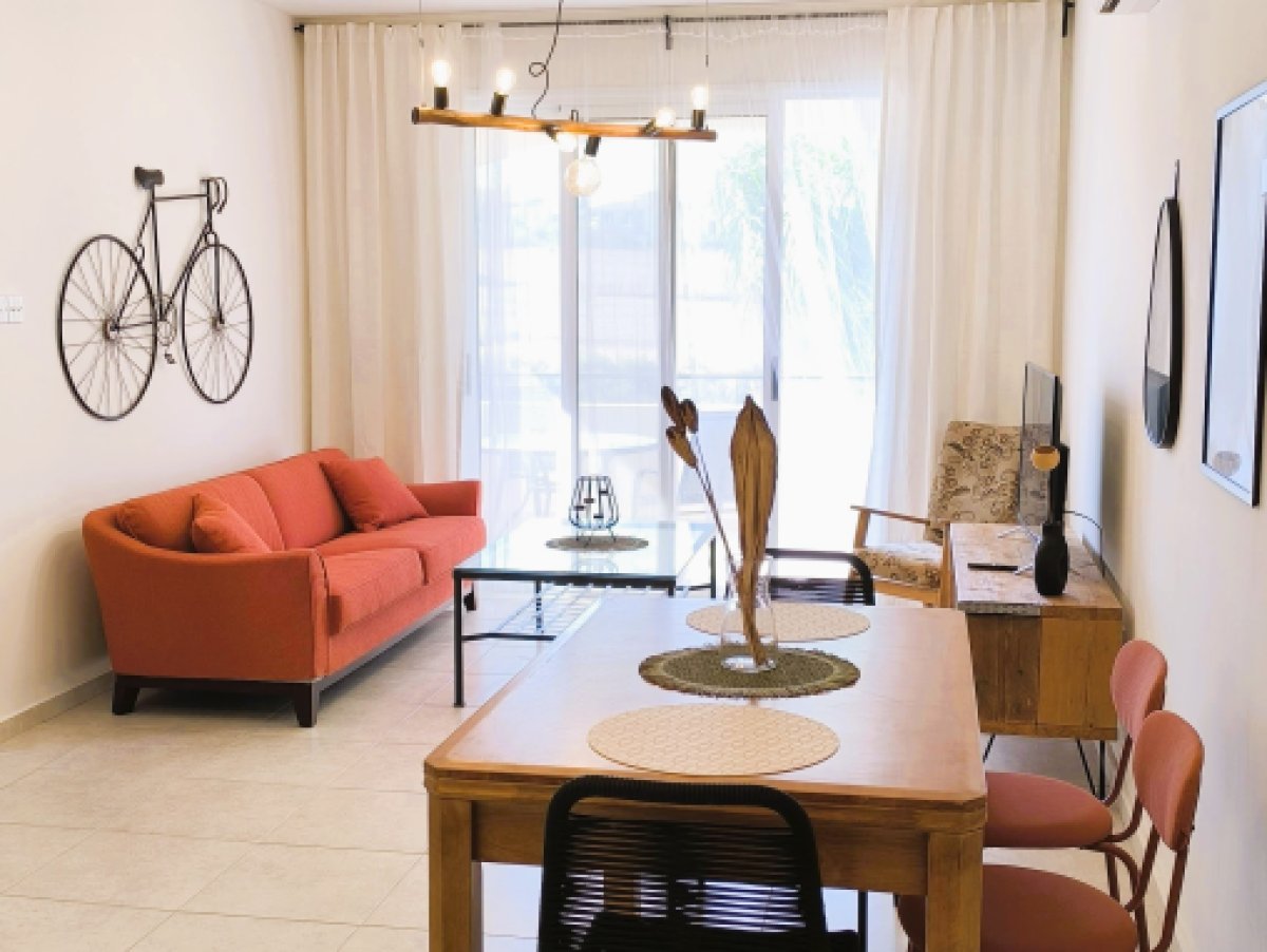 Nice, fully furnished 1 bed flat with common swimming pool - Published