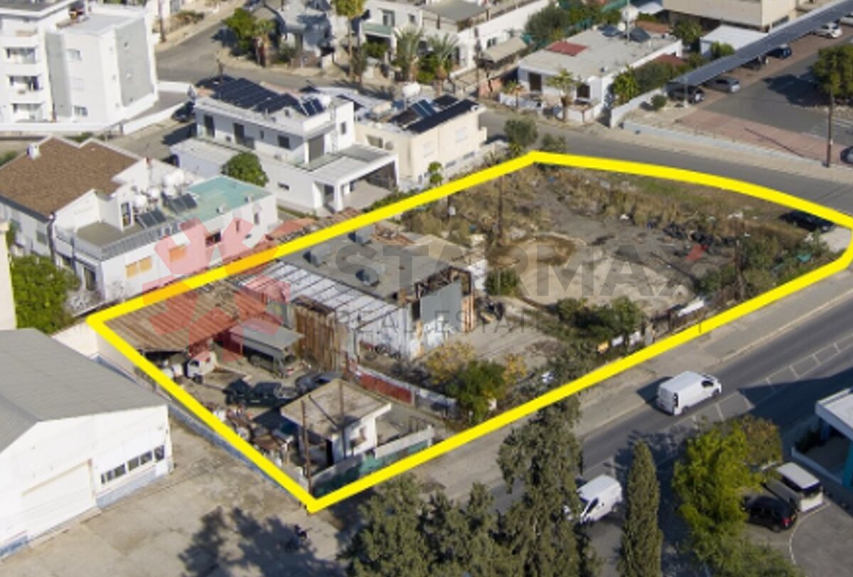 Commercial Field 1,900m2 in Nicosia - Published