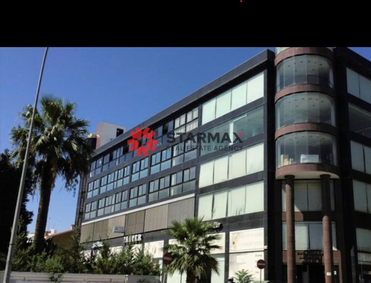 COMMERCIAL BUILDING IN NICOSIA CENTER