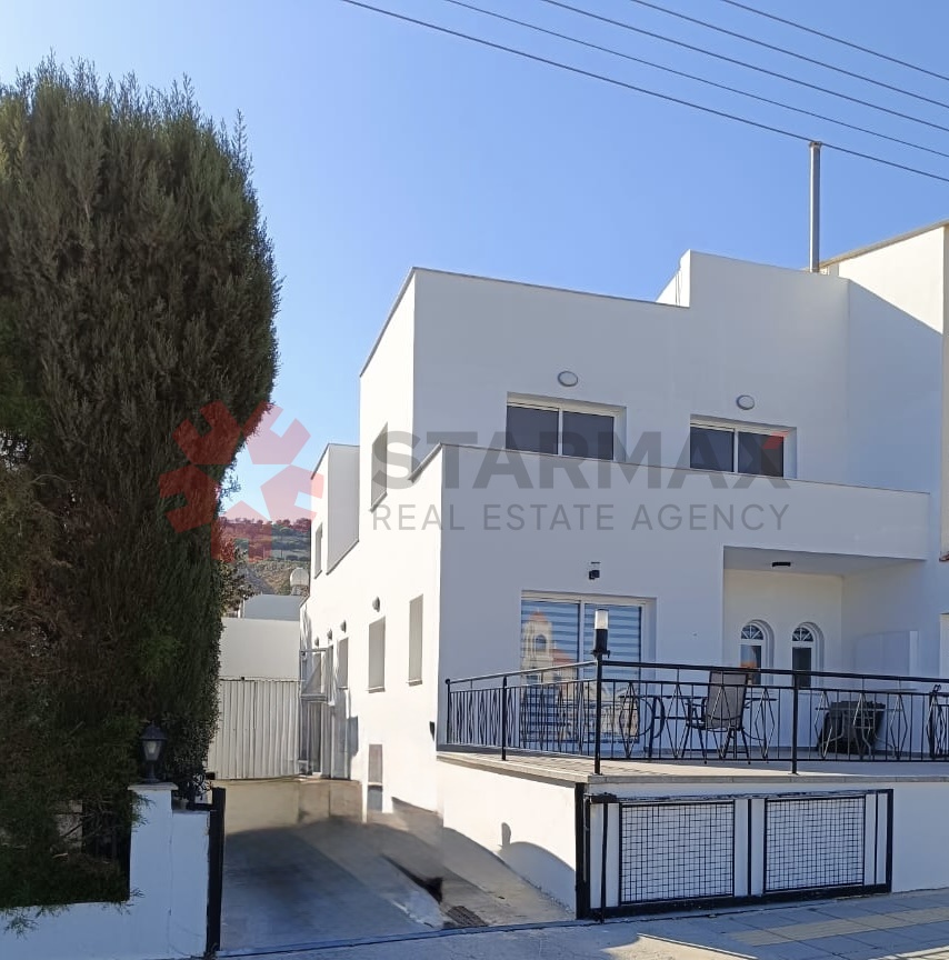 6 BEDROOM SEMI-DETACHED PROPERTY WITH SEPARATE 3-BEDROOM APARTMENT FOR INVESTMENT - Published