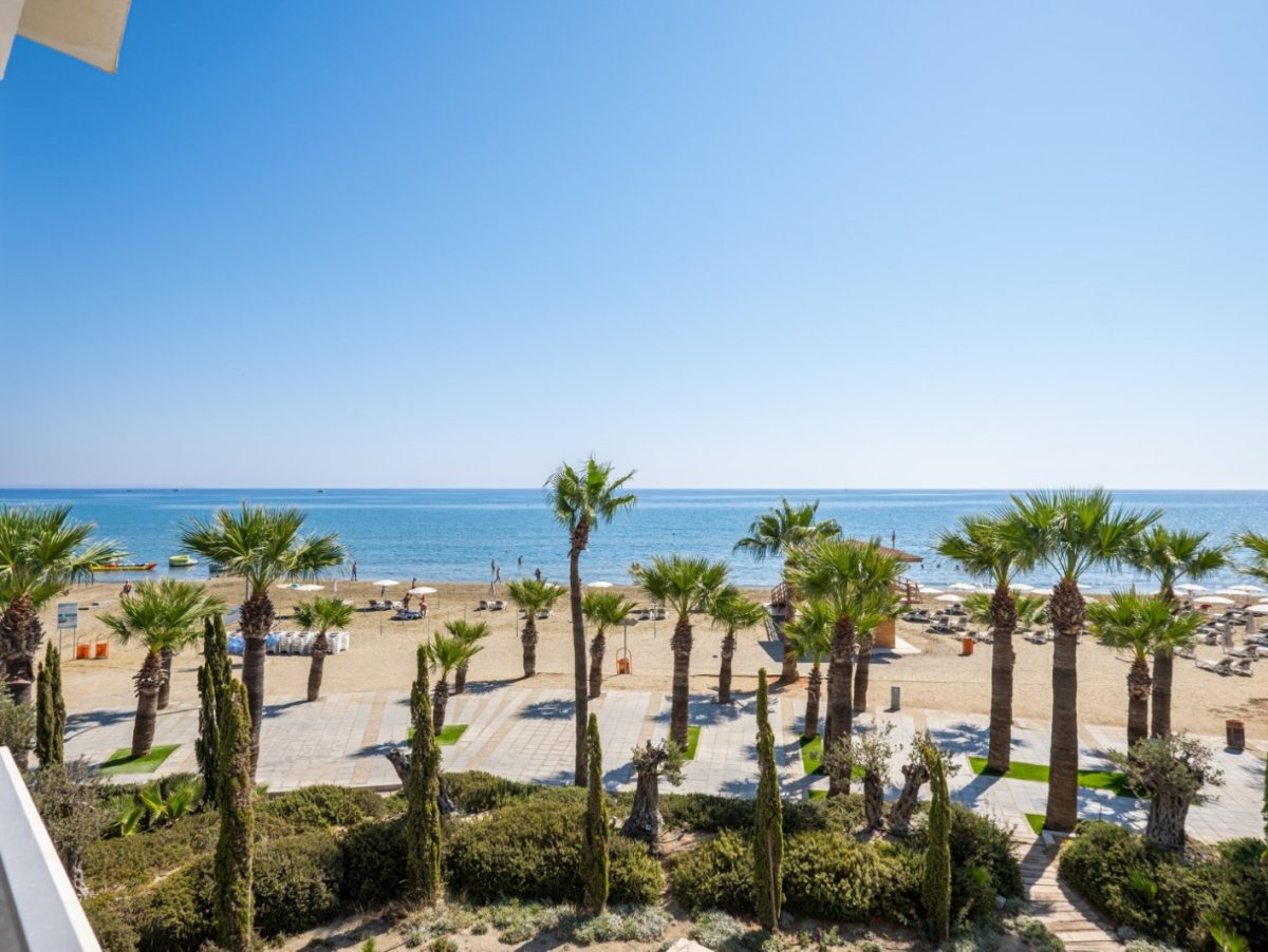 2 Bedroom Apartment front line Mackenzi Beach Larnaca - Published