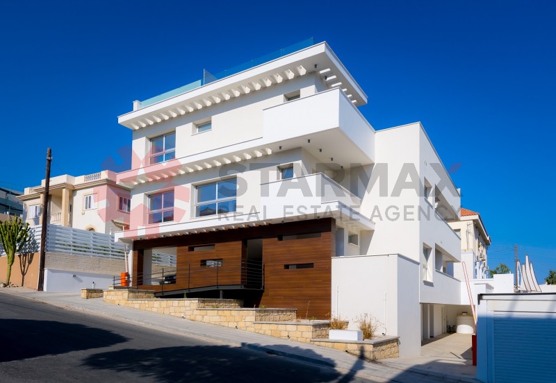 WHOLE FLOOR TWO BEDROOM PENTHOUSE FOR SALE IN LIMASSOL - Published