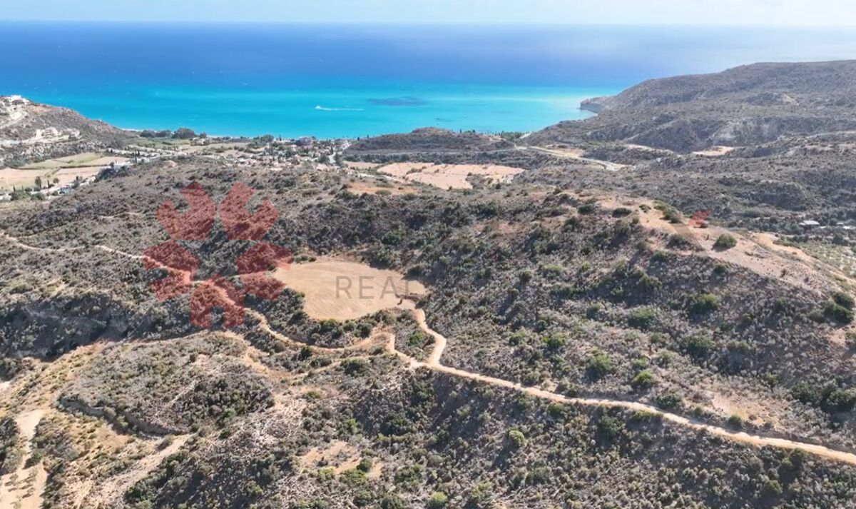 TOURISTIC FIELD IN PISSOURI, LIMASSOL - Published