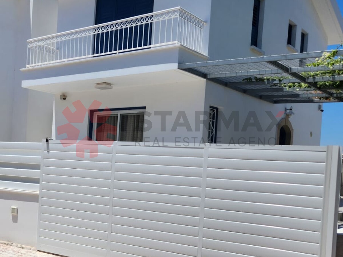 Two Bedroom Detached House Near The Sea For Sale - Published