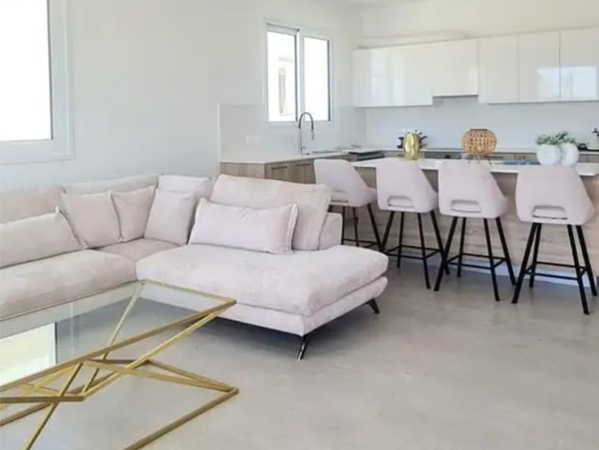 3 Bedrooms Penthouse in Livadia