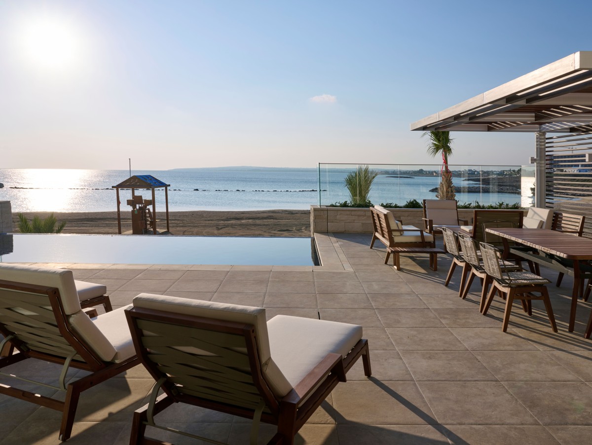 BEACH FRONT VILLA HOUSE IN MARINA LARNACA