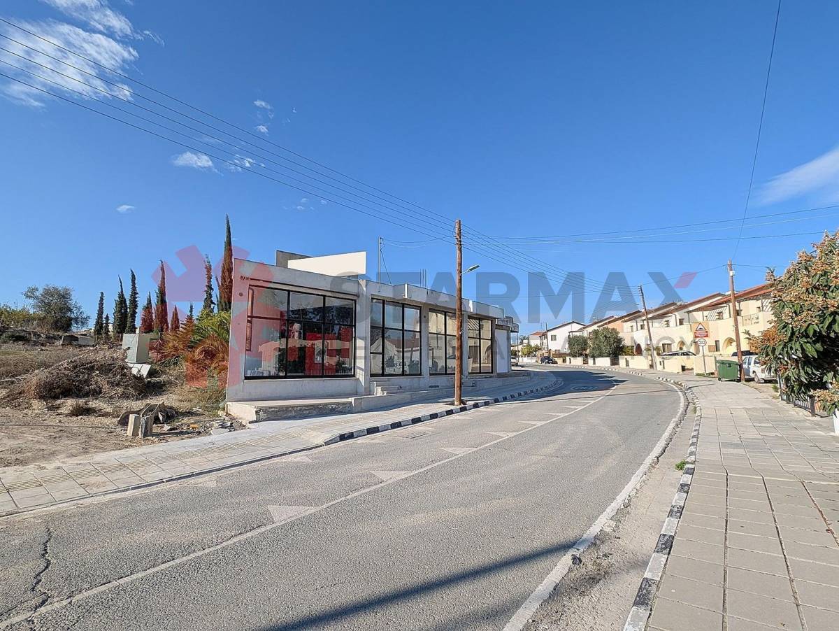 BUILDING WITH TWO SHOPS FOR SALE IN ANAFOTIDA, LARNACA - Published
