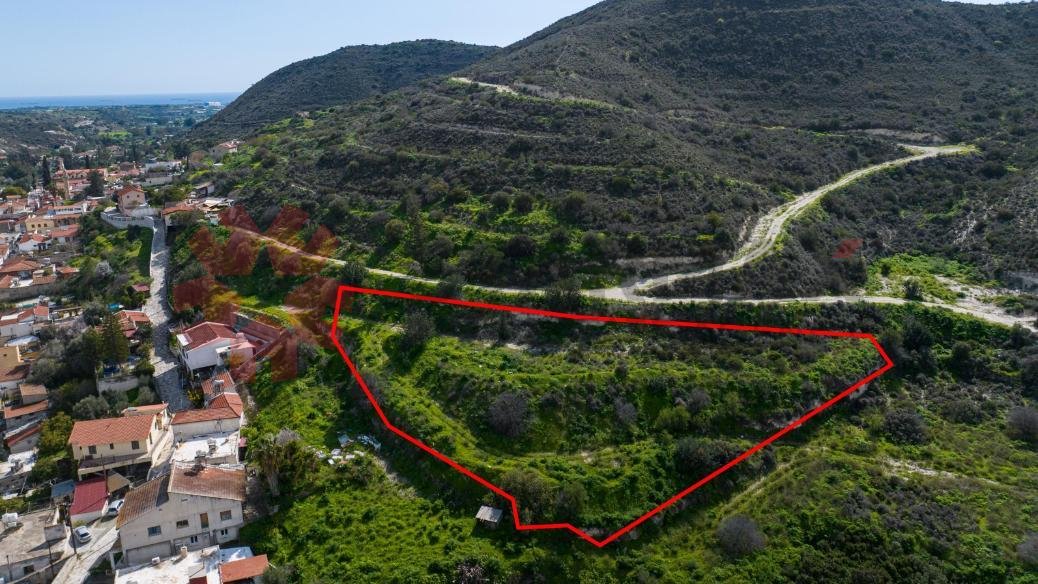RESIDENTIAL FIELD IN KALAVASSOS, LARNACA - Published