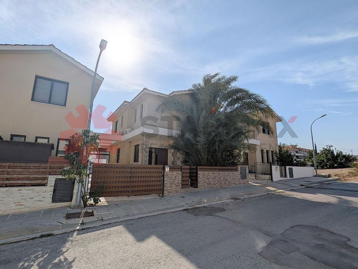 THREE BEDROOM HOUSE WITH SWIMMING POOL IN OROKLINI, LARNACA - Published