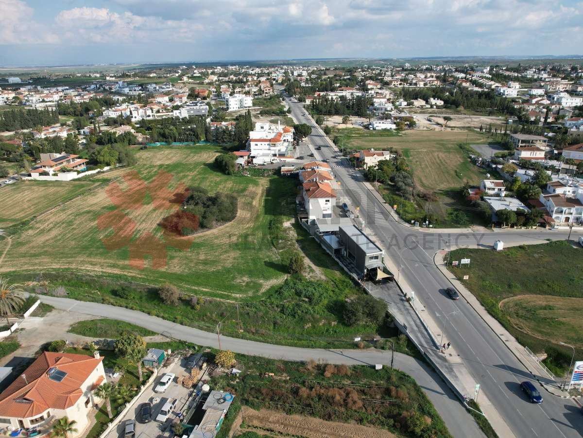 COMMERCIAL-RESIDENTIAL FIELD FOR SALE IN GERI, NICOSIA - Published