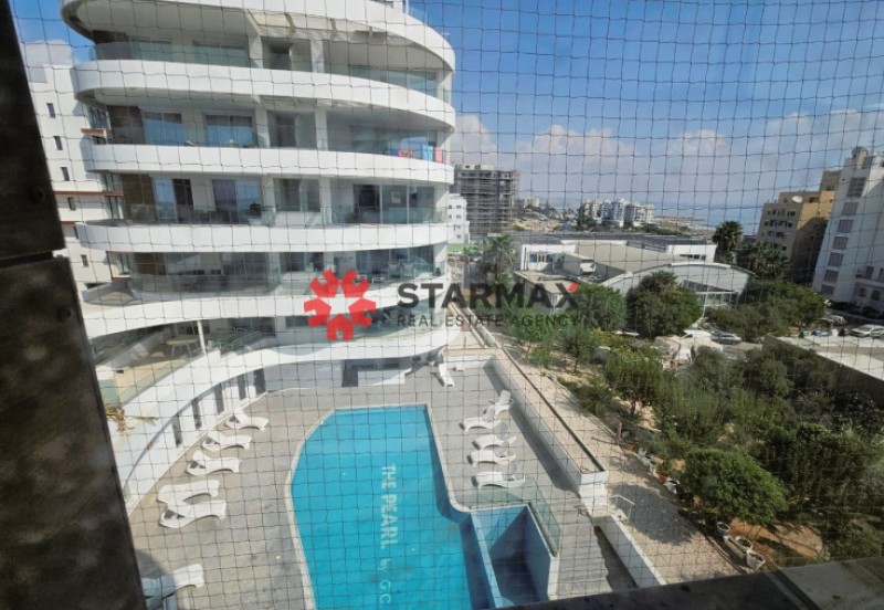 LUXURIUS 4 BEDROOM APARTMENT IN MACKENZIE